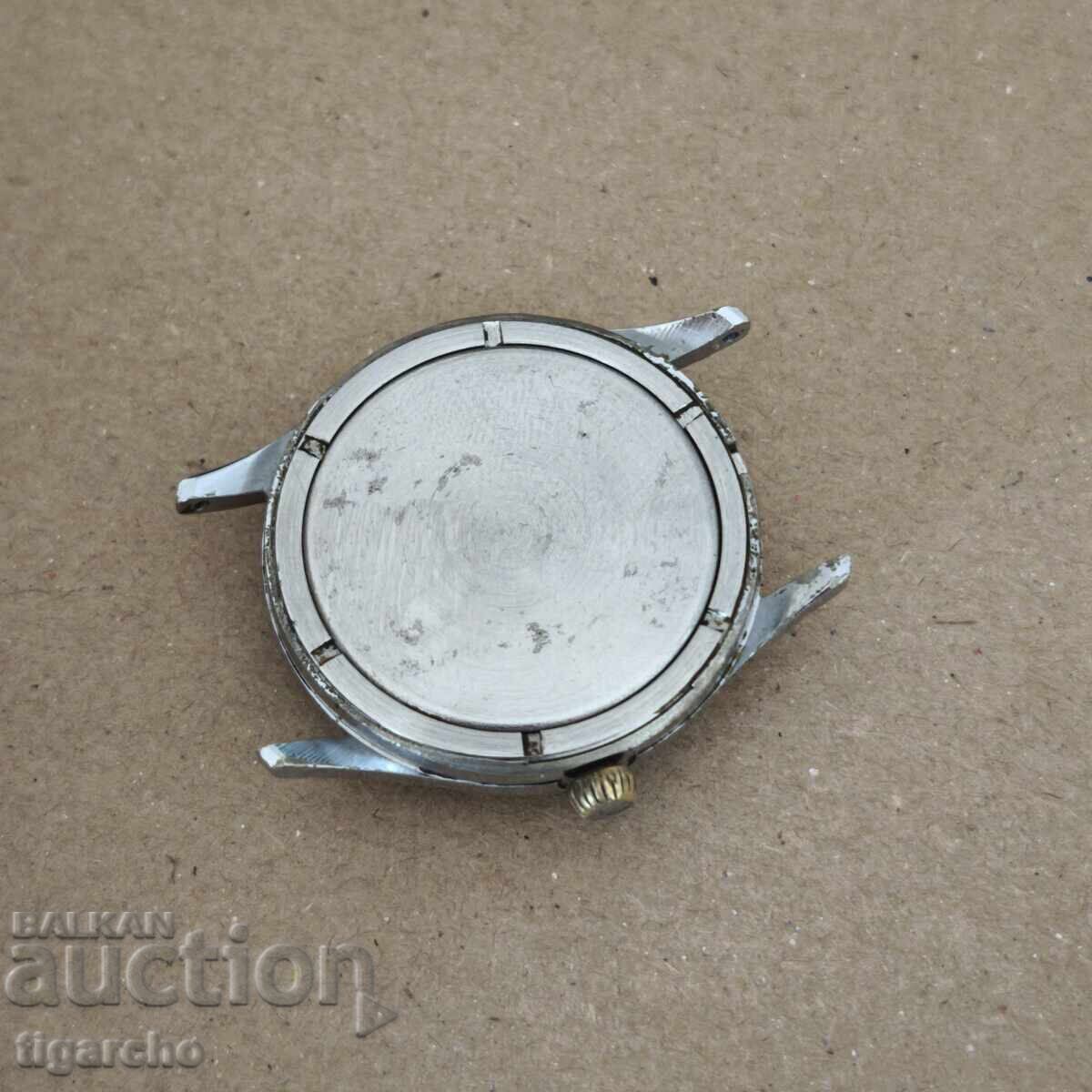 Часовник Восток с цена 45.00 лв. | € 23.01