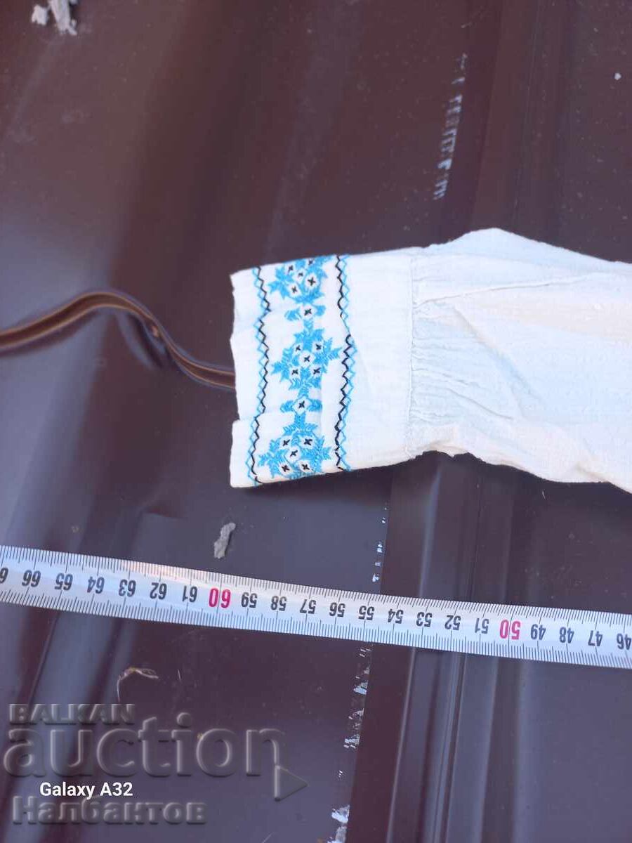 Livrarea PORTAȚE CAMĂȘI CANARE BĂTRÂNE