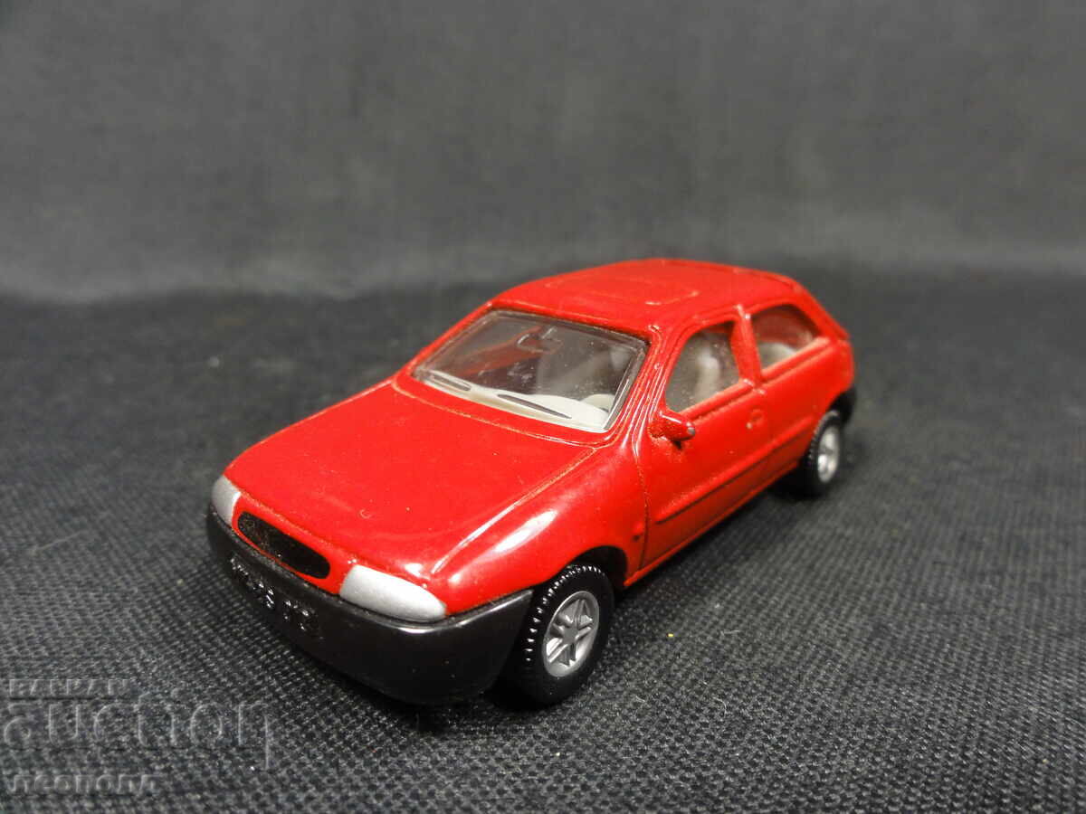 СТАРА РЕТРО МЕТАЛНА КОЛИЧКА SIKU GERMANY FORD FIESTA