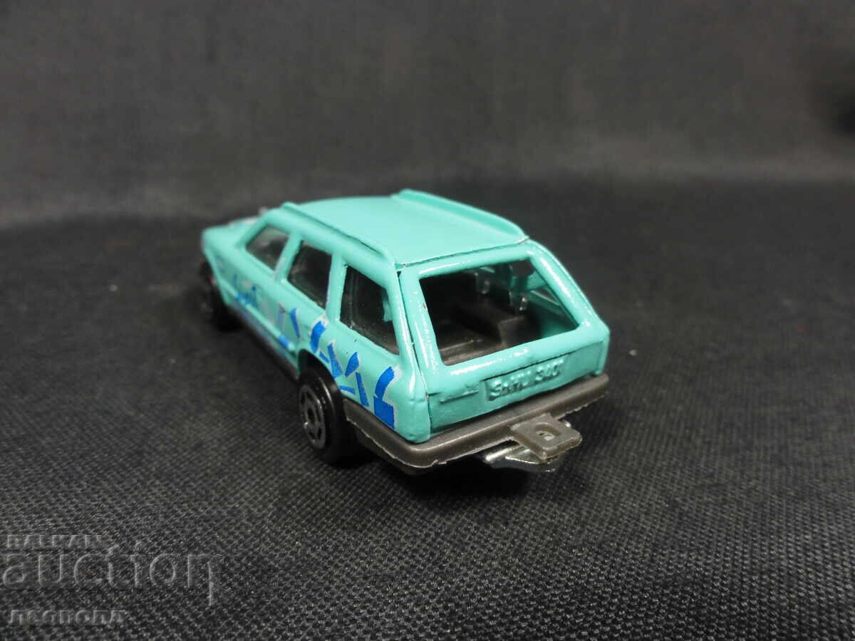 Licitație VECHE CĂRUȚĂ METALICĂ RETRO MAJORETTE FRANȚA MERCEDES 300 TE