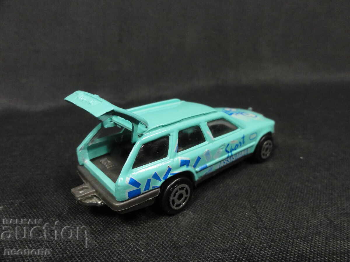 Livrarea VECHE CĂRUȚĂ METALICĂ RETRO MAJORETTE FRANȚA MERCEDES 300 TE