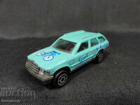 VECHE CĂRUȚĂ METALICĂ RETRO MAJORETTE FRANȚA MERCEDES 300 TE