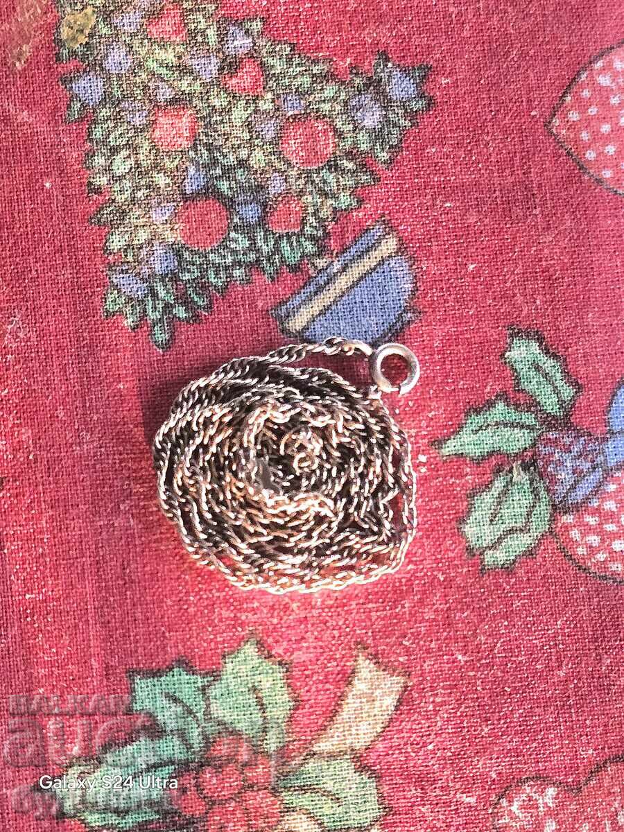 Lanț argint cu pandantiv. 50cm. Lansez peste 100 de licitații Lanț argint cu pandantiv. 50cm. Lansez peste 100 de licitații