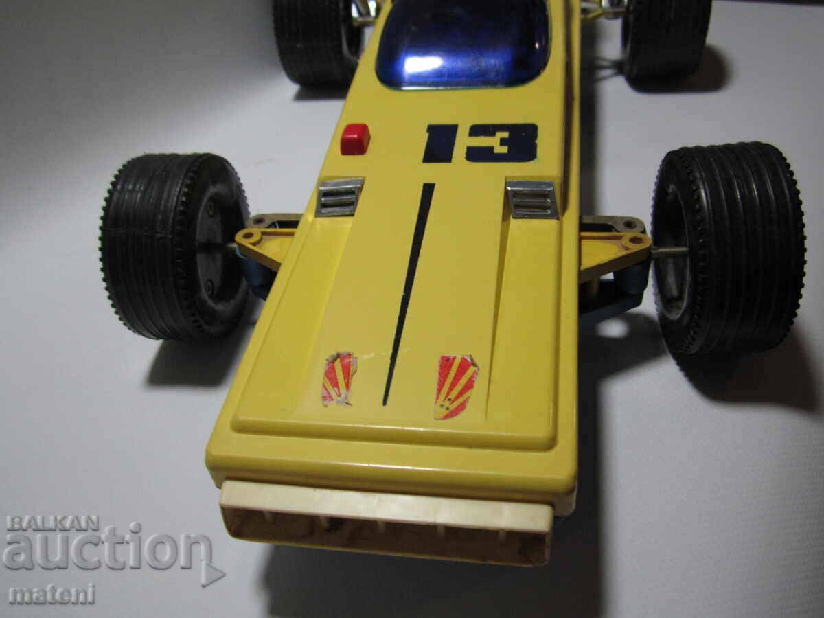 Δημοπρασία ΠΑΛΙΟ ΜΕΓΑΛΟ ΡΩΣΙΚΟ ΠΑΙΔΙΚΟ ΠΑΙΧΝΙΔΙ ΑΥΤΟΚΙΝΗΤΟ ΦΟΡΜΟΥΛΑ