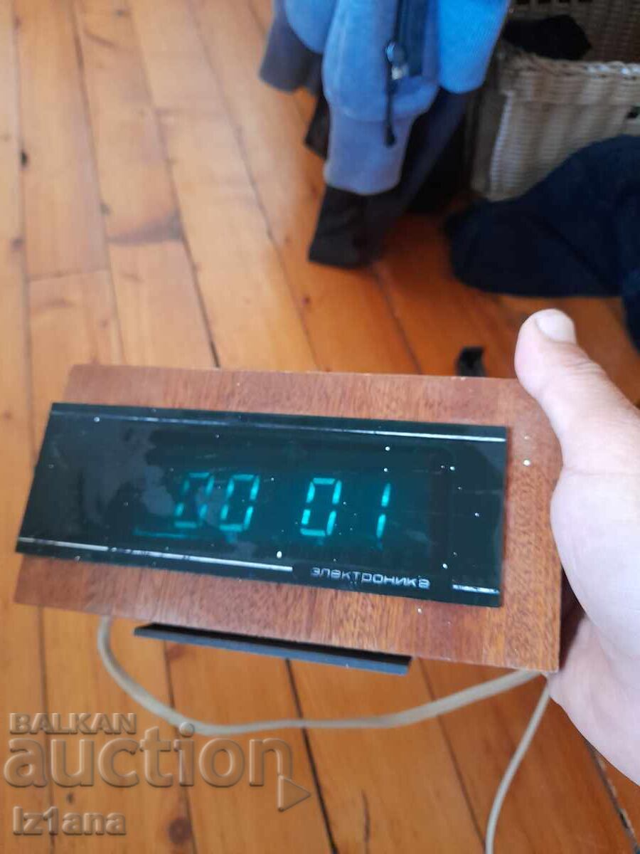 Ceas vechi Electronica 6.15 - 7