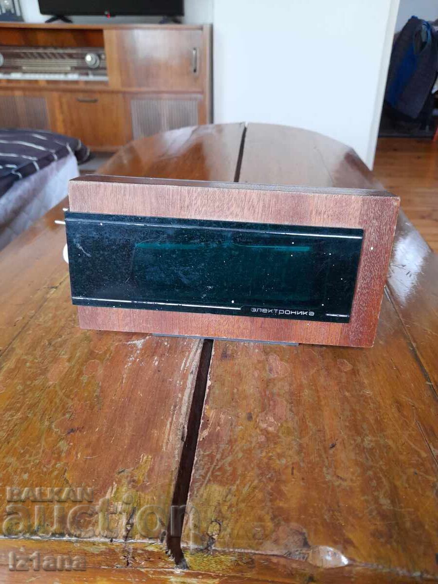 Ceas vechi Electronica 6.15