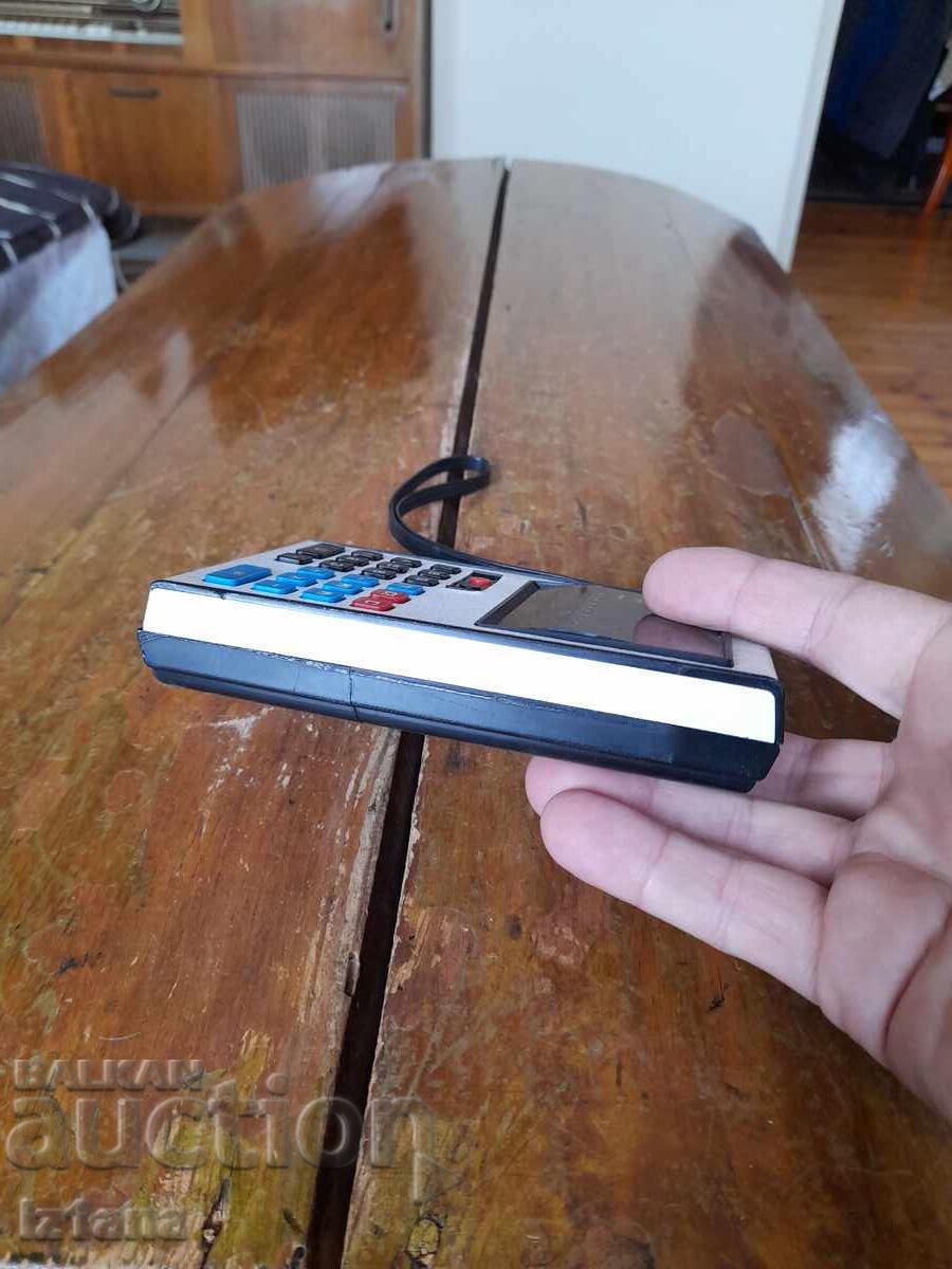 Δημοπρασία Παλιός κομπιουτεράκι MBO 800M Δημοπρασία Παλιός κομπιουτεράκι MBO 800M