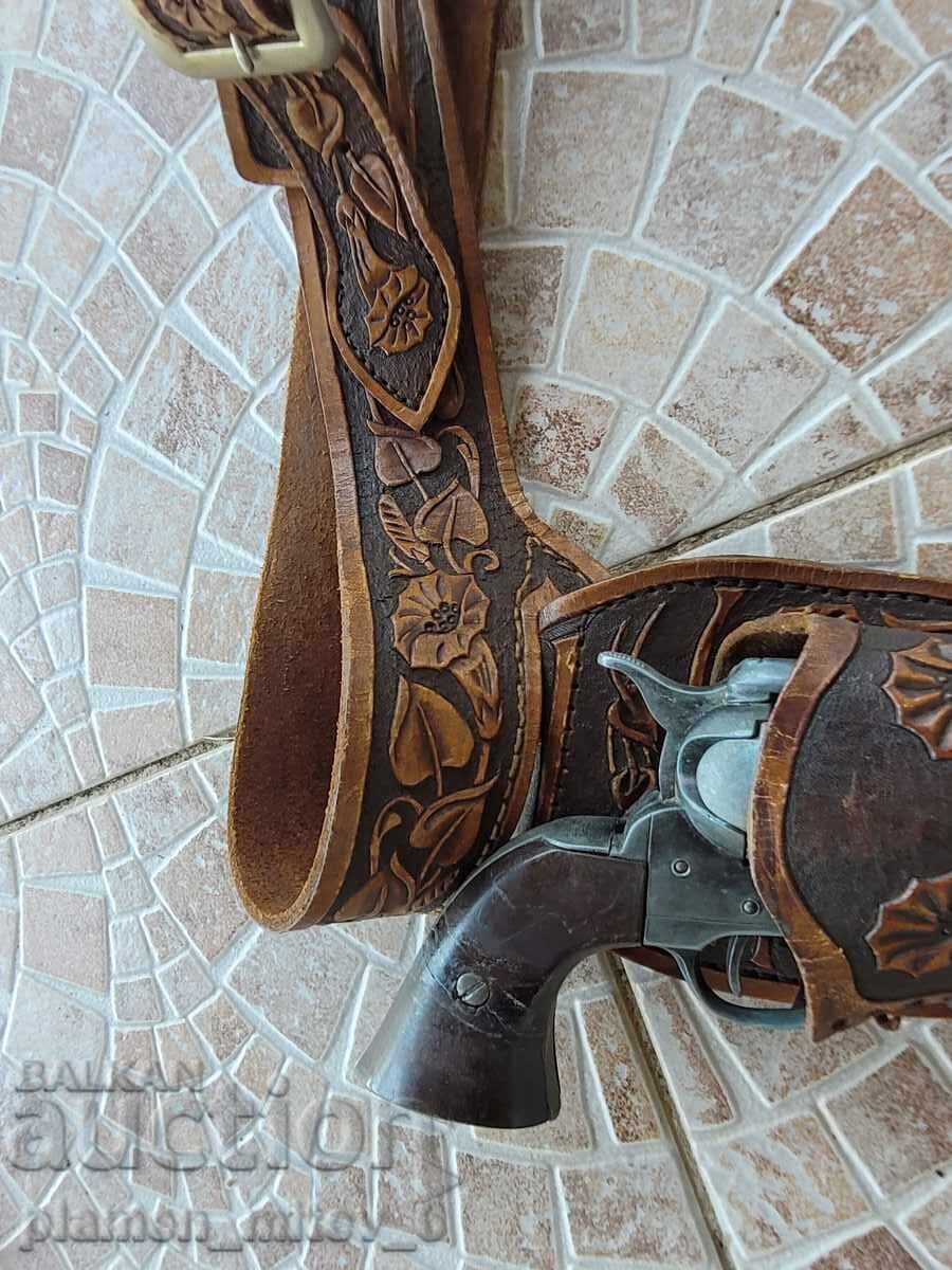 Аукцион пистолет, пищов, револвер, Аукцион пистолет, пищов, револвер,