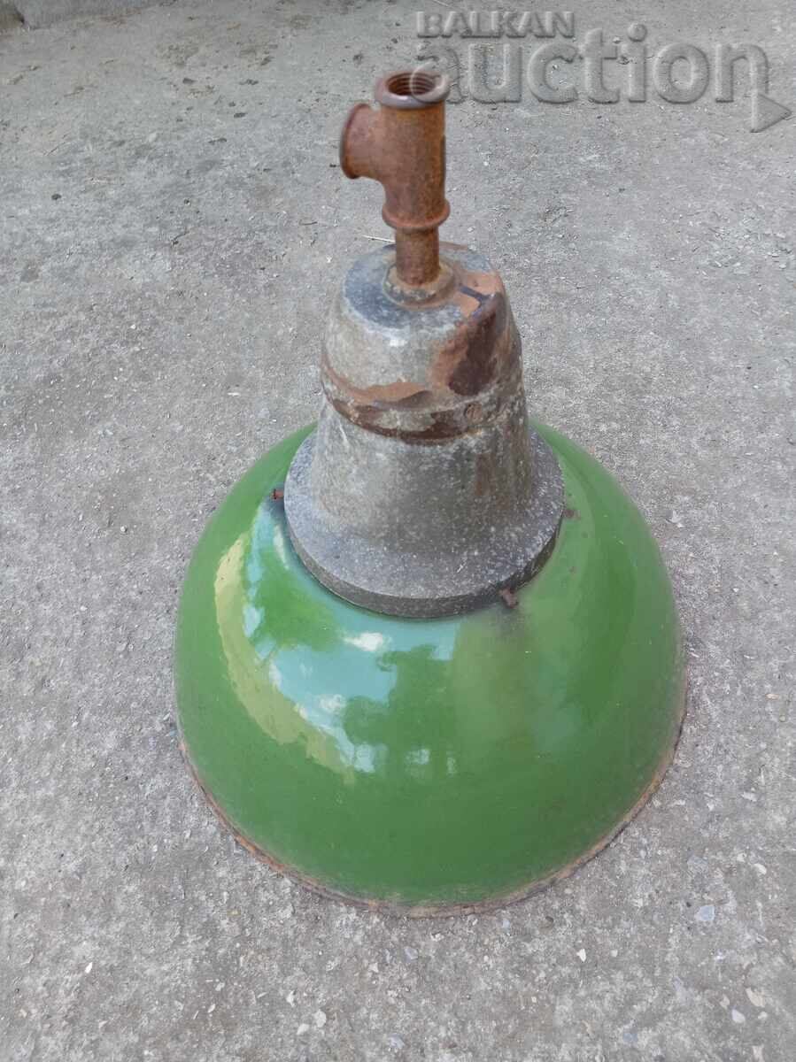 Δημοπρασία μεγάλη βιομηχανική λάμπα ανακλαστήρα εμαγιέ 60s Δημοπρασία μεγάλη βιομηχανική λάμπα ανακλαστήρα εμαγιέ 60s