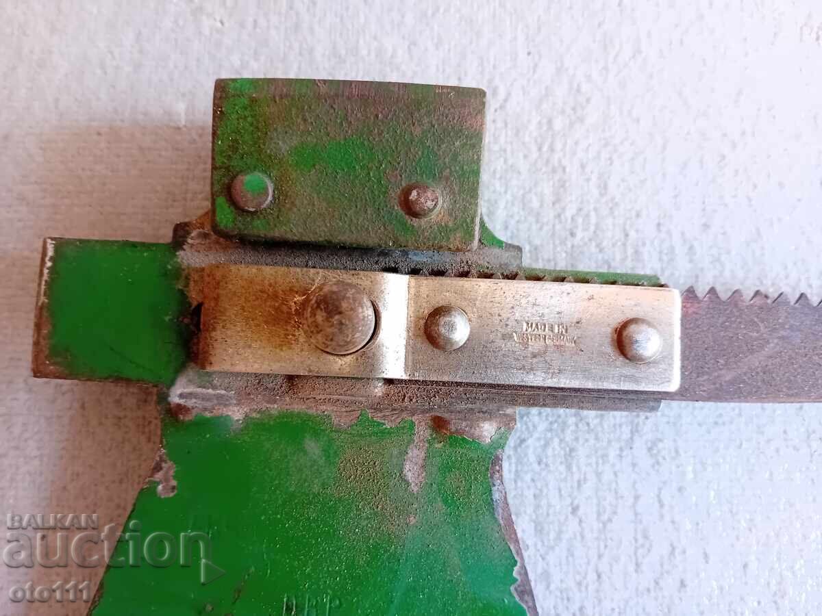 Delivery of GERMAN MILITARY AXE - D.B.P - GERMANI