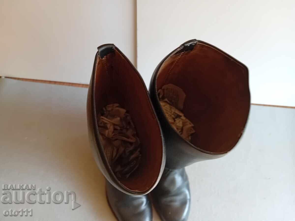 Auction ROYAL MILITARY BOOTS Auction ROYAL MILITARY BOOTS