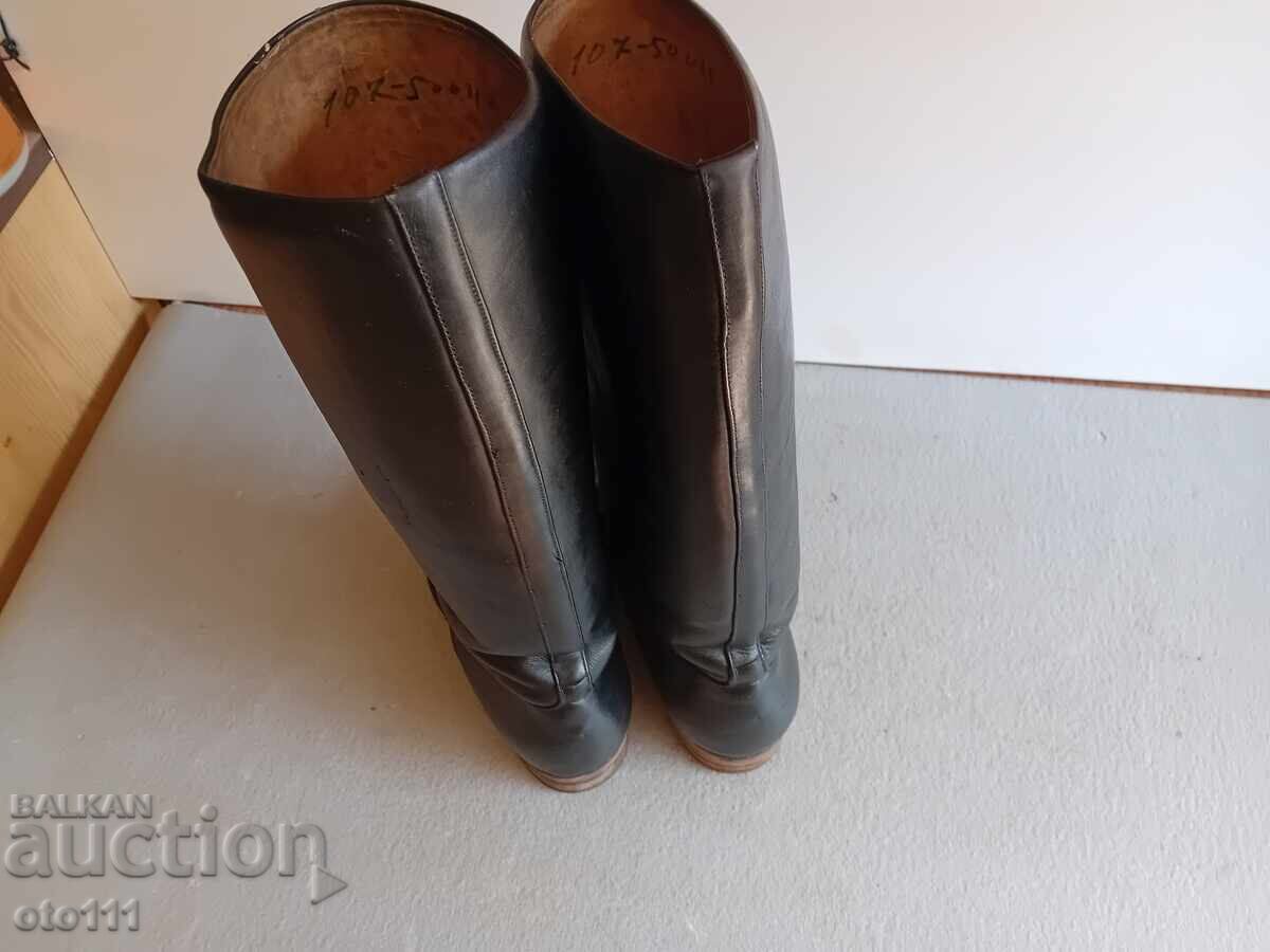 Delivery of ROYAL MILITARY BOOTS Delivery of ROYAL MILITARY BOOTS