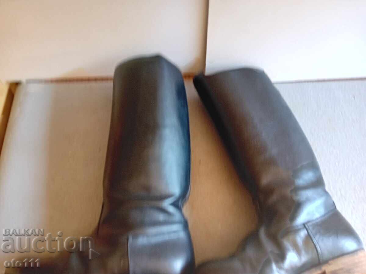 ROYAL MILITARY BOOTS - 5 ROYAL MILITARY BOOTS - 5