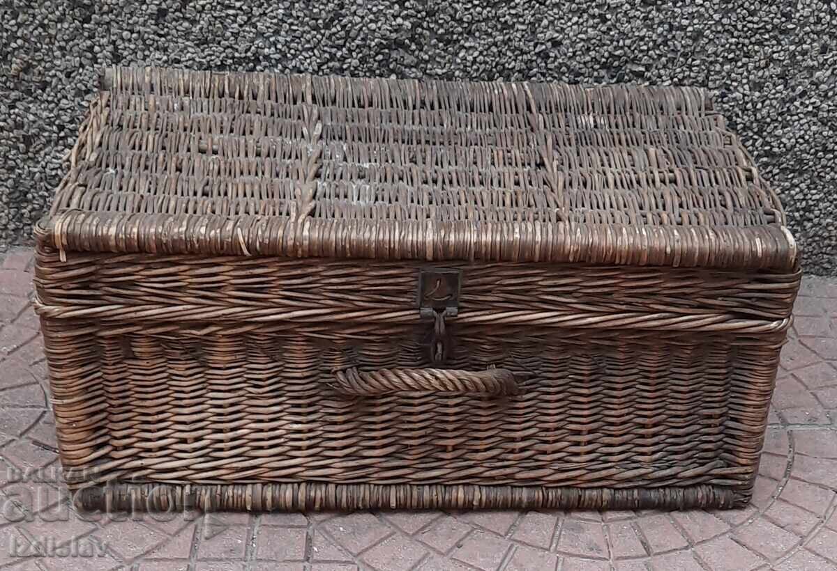 Old hand-knitted suitcase - 6 Old hand-knitted suitcase - 6