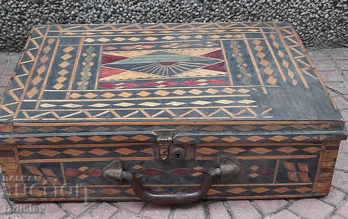 Old handmade soldier's suitcase with price € 52.00 | 101.70 BGN Old handmade soldier's suitcase with price € 52.00 | 101.70 BGN