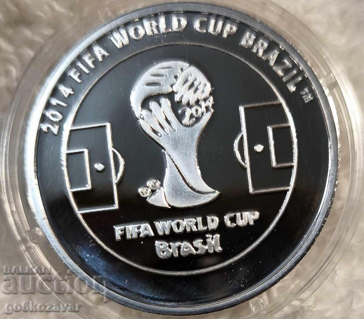 Monedă Medalie Campionatul Mondial de Fotbal 2014 Argint ! cu preț 16.00 BGN | € 8.18