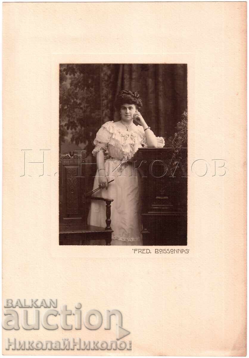 MARE POZĂ VECHE CU O BULGĂROAICĂ NOBILĂ ÎN GENEVA E329 cu preț € 6.00 | 11.73 BGN