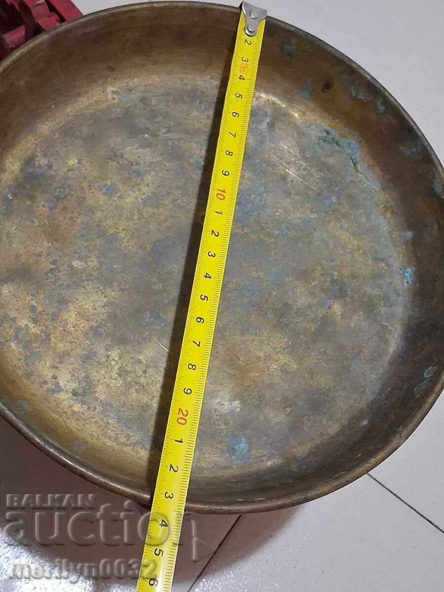 Old Bulgarian balance scale with weights, pan balance, weight with price 95.00 BGN | € 48.57