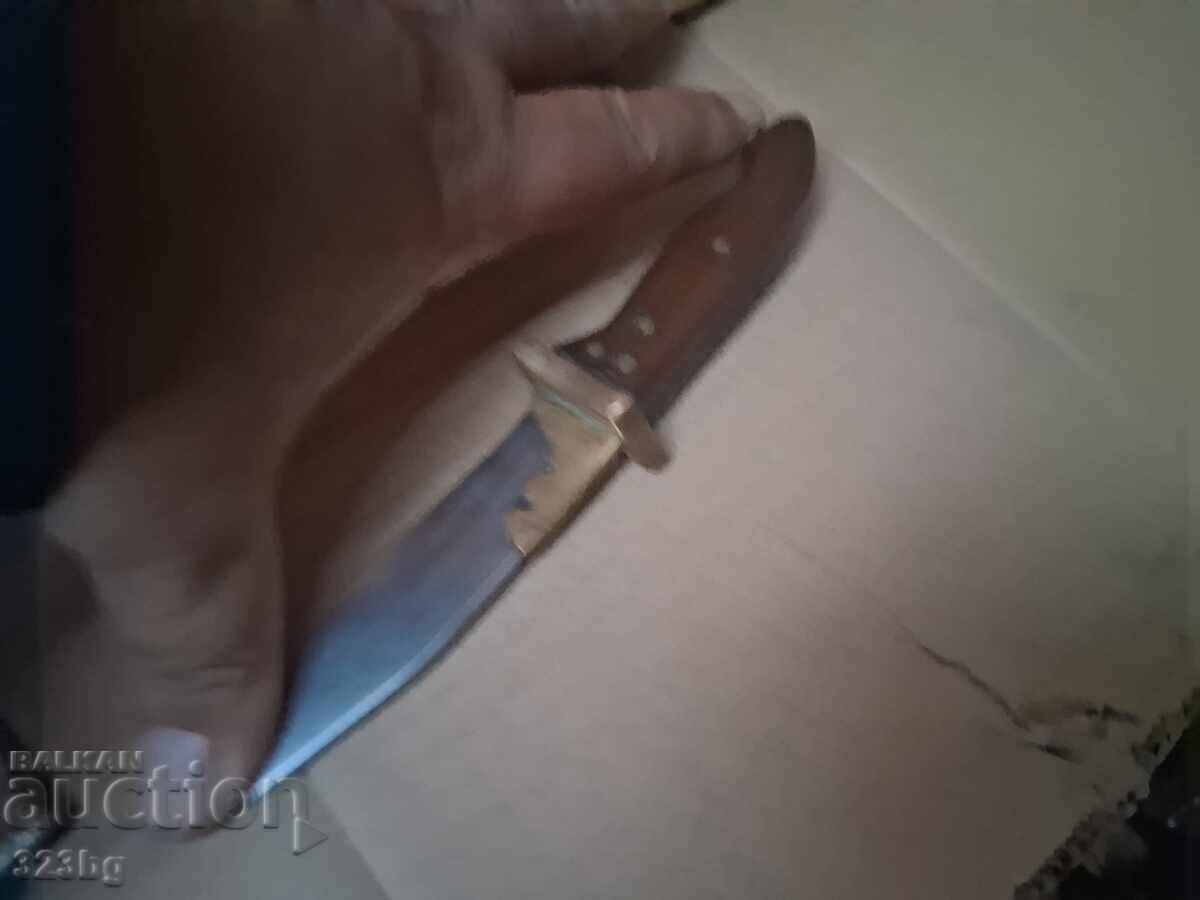 Hunting knife with price 32.00 BGN | € 16.36 Hunting knife with price 32.00 BGN | € 16.36