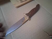 Hunting knife