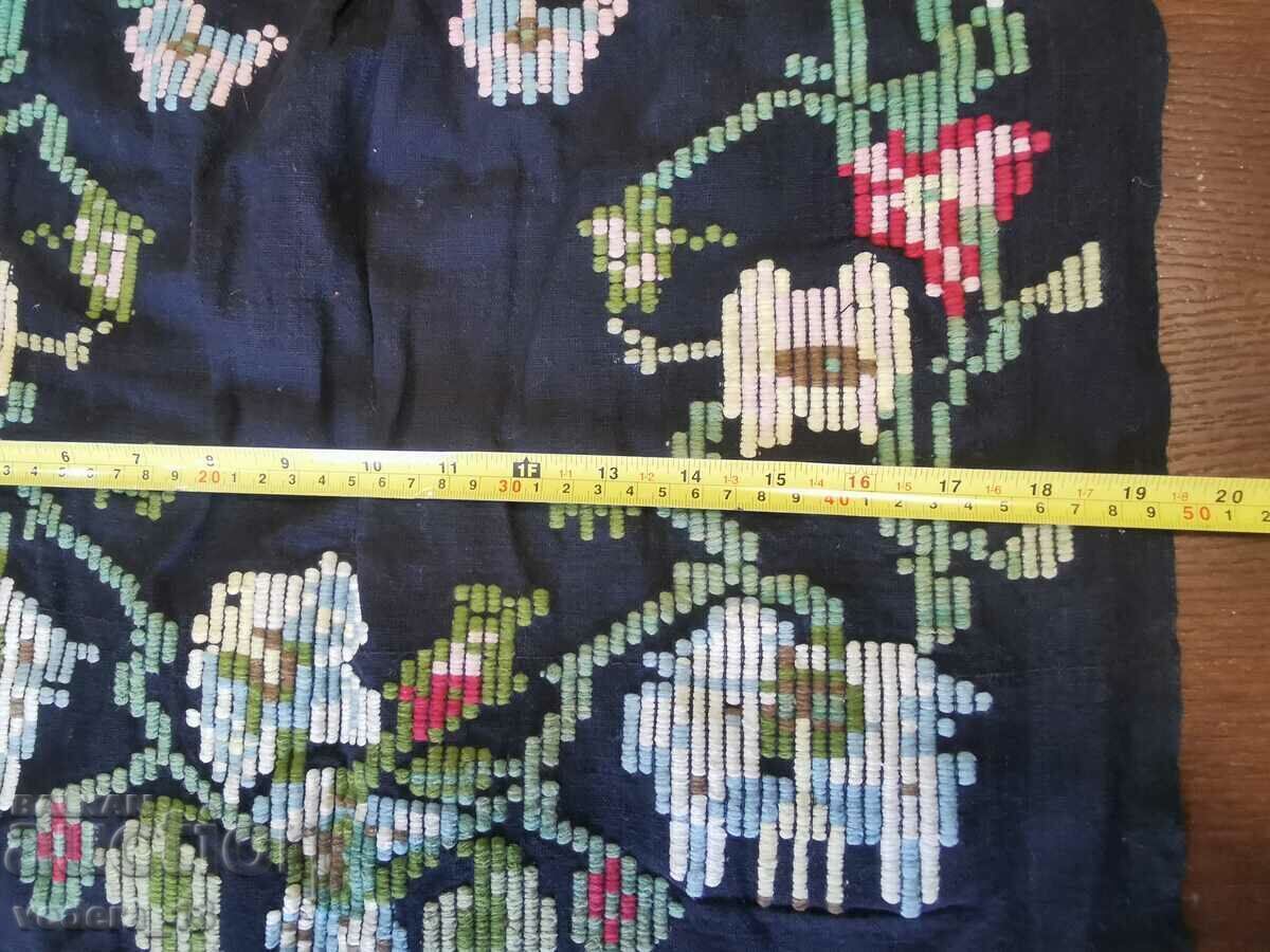 ΛΑΪΚΗ ΦΟΡΕΣΙΑ - ΠΟΔΙΑ με τιμή 35.00 BGN | € 17.90 ΛΑΪΚΗ ΦΟΡΕΣΙΑ - ΠΟΔΙΑ με τιμή 35.00 BGN | € 17.90