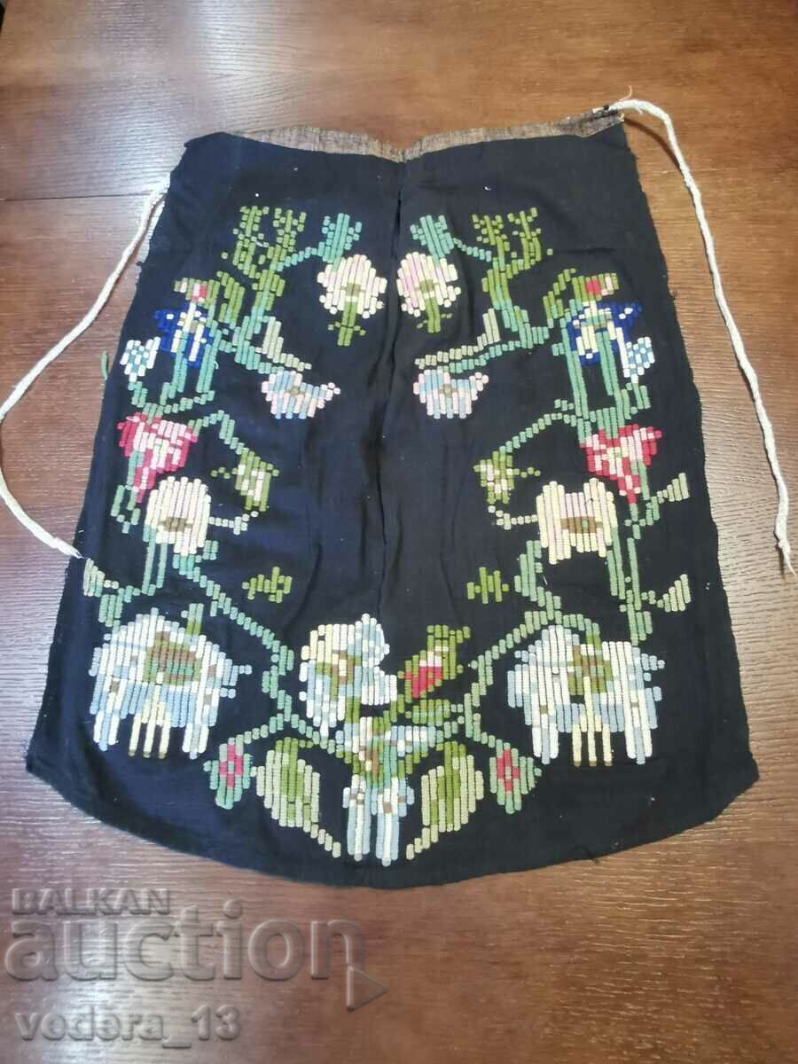 ΛΑΪΚΗ ΦΟΡΕΣΙΑ - ΠΟΔΙΑ ΛΑΪΚΗ ΦΟΡΕΣΙΑ - ΠΟΔΙΑ