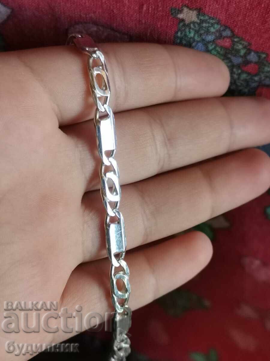 Доставка на Нова. Сребърна Масивна гривна. 21,5см. Пускам над 100 Аукци Доставка на Нова. Сребърна Масивна гривна. 21,5см. Пускам над 100 Аукци