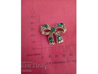 Αντίκα καρφίτσα με πέτρες