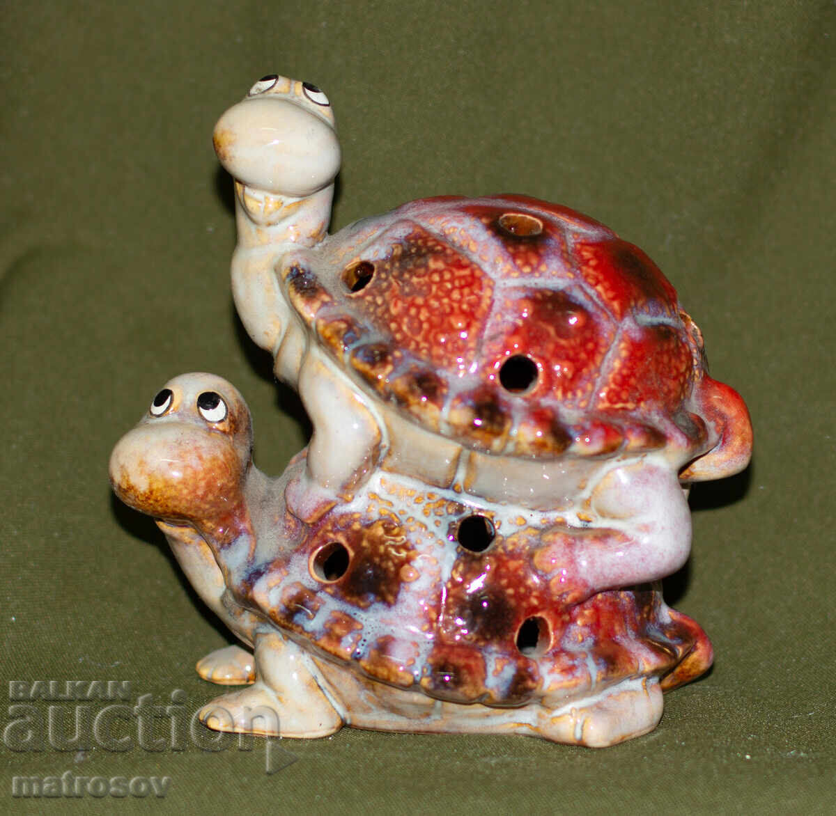 Decorative ceramic candle holder, turtles with price 100.00 BGN | € 51.13