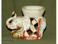 Sfeșnic ceramic decorativ, elefant