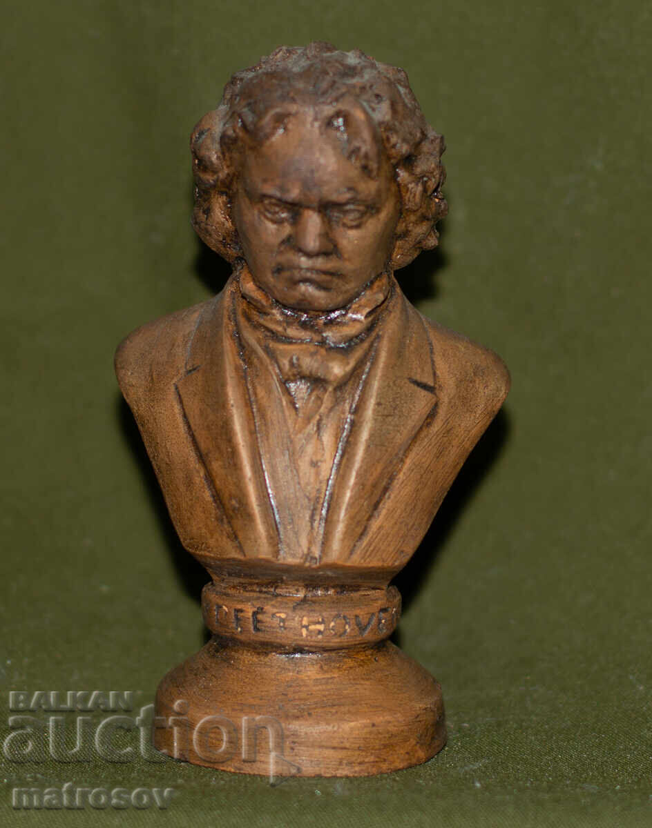 Κεραμικό γλυπτό, προτομή του Λούντβιχ βαν Μπετόβεν με τιμή 200.00 BGN | € 102.26