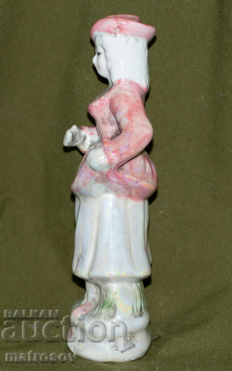 Πορσελάνινο αγαλματάκι κοριτσιού με καπέλο - 5