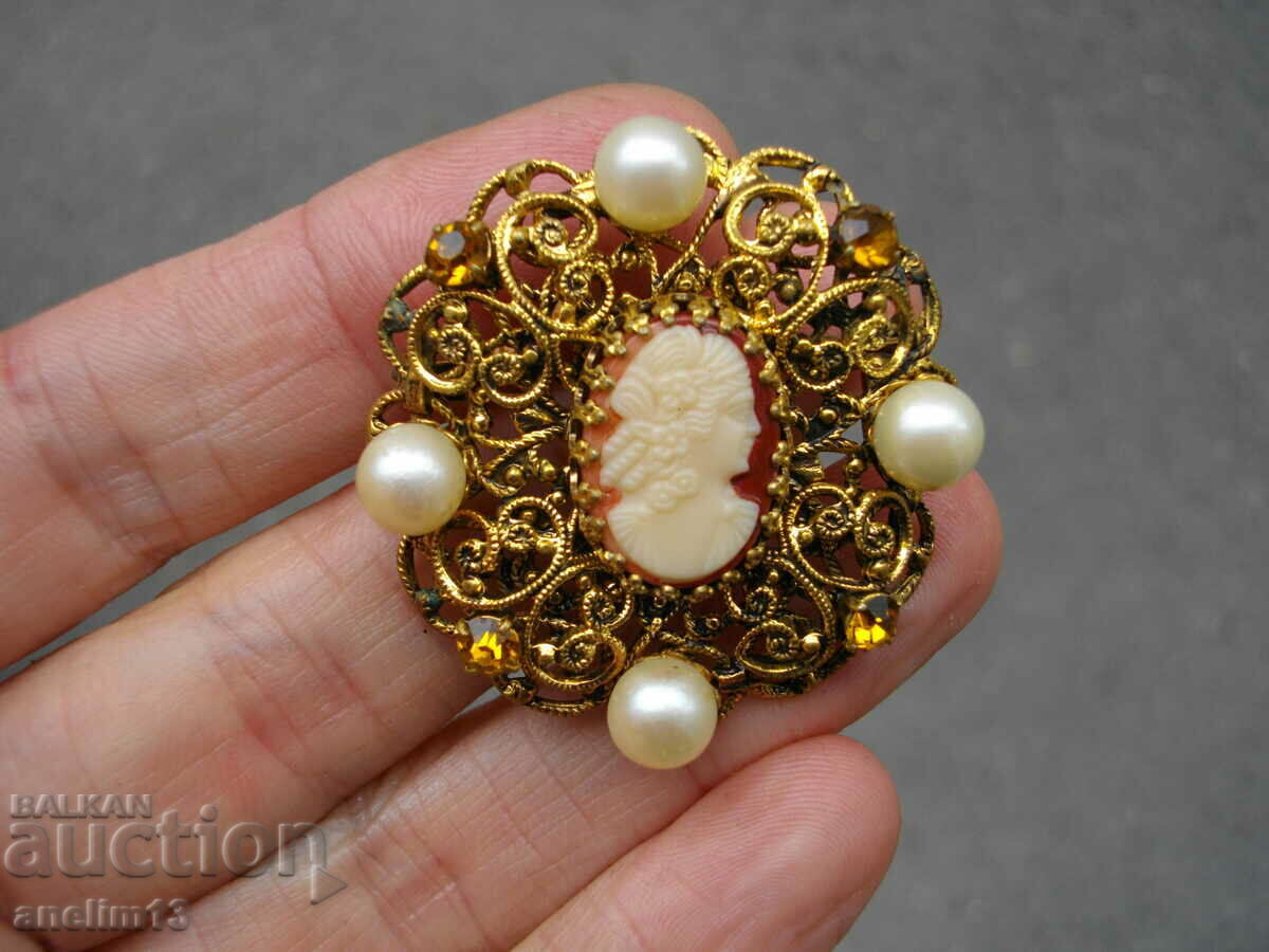 ΠΑΛΙΑ ΚΑΡΦΙΛΑ CAMEO