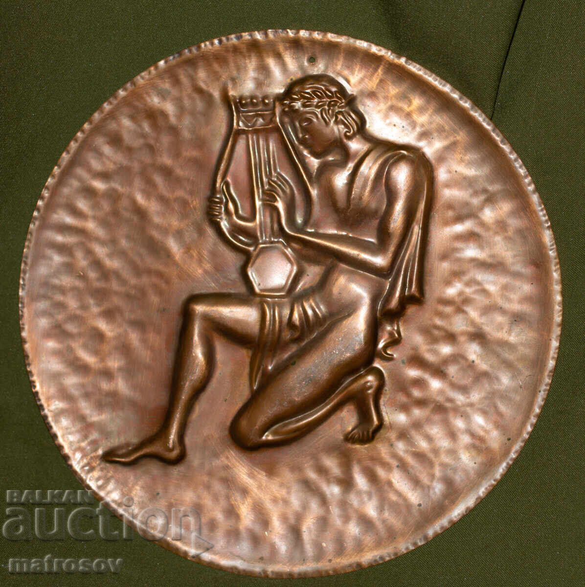 Стар меден плакет барелеф, Орфей свири на лирата си