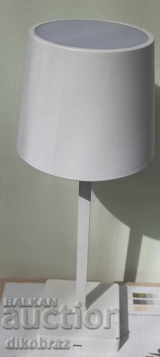 Lampă LED de masă cu 3 trepte de reglare a luminozității - pentru 5 € euro - 5