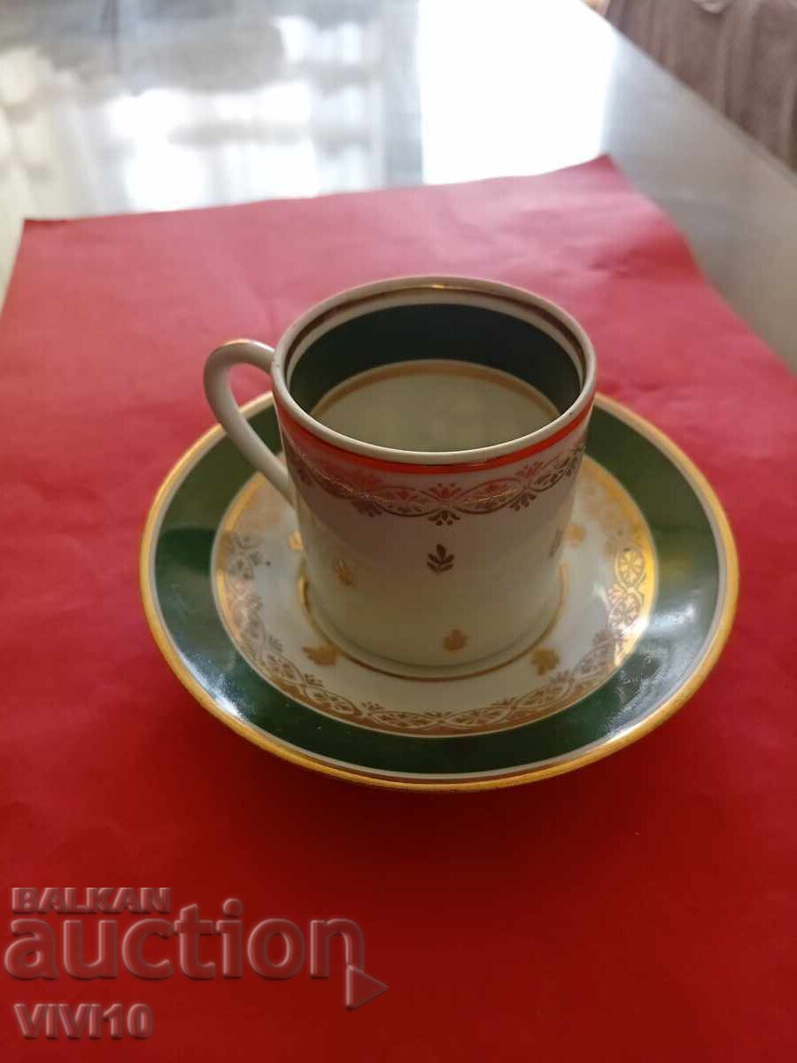 Старинна чаша с чинийка Франция с цена 50.00 лв. | € 25.56 Старинна чаша с чинийка Франция с цена 50.00 лв. | € 25.56