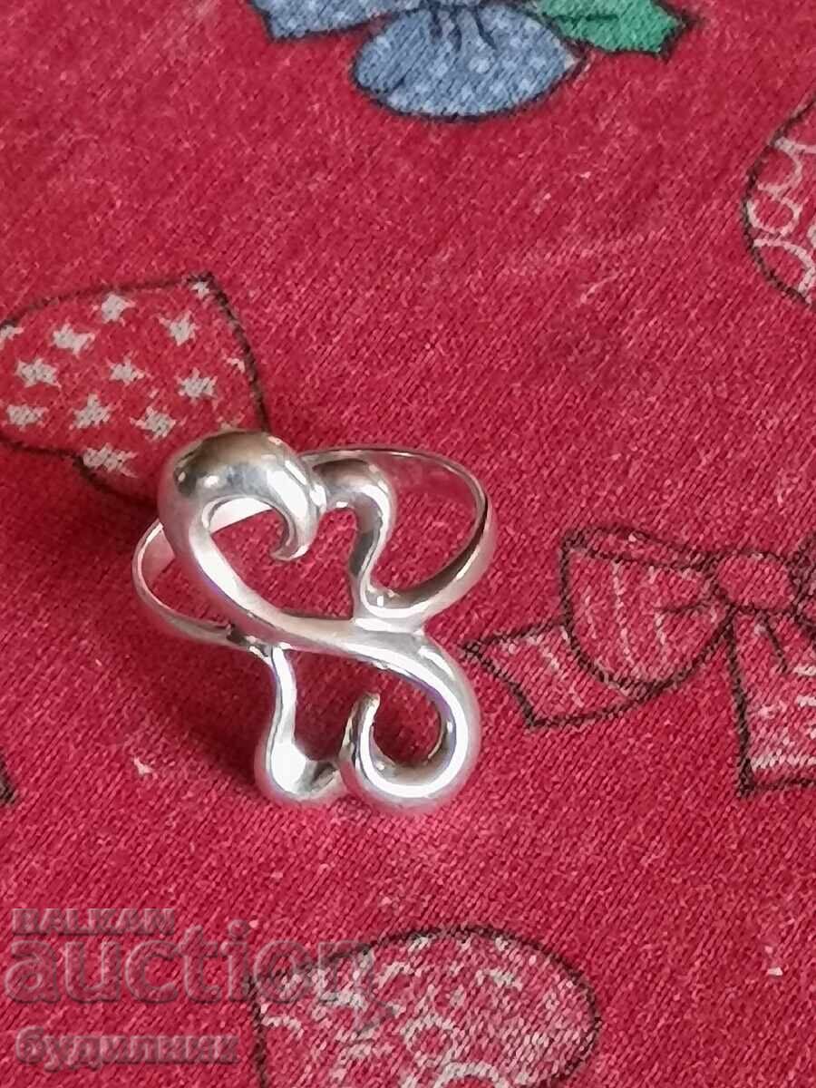 Сребърен пръстен. 19,6мм. Пускам над 100 Аукциона. Разгледай Сребърен пръстен. 19,6мм. Пускам над 100 Аукциона. Разгледай