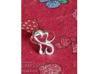 Silver ring. 19.6mm. I'm listing over 100 auctions. Check them out