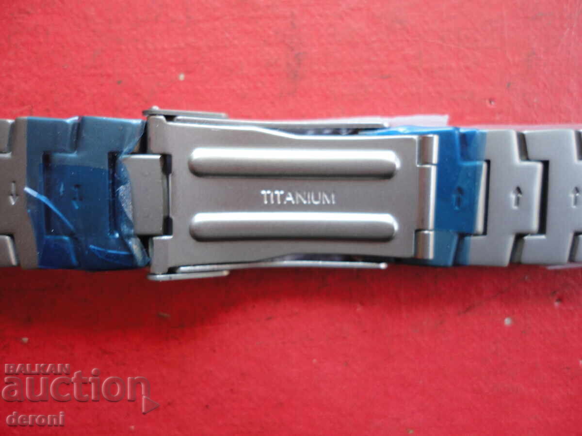 Delivery of German Titanium Watch Chain Strap Delivery of German Titanium Watch Chain Strap