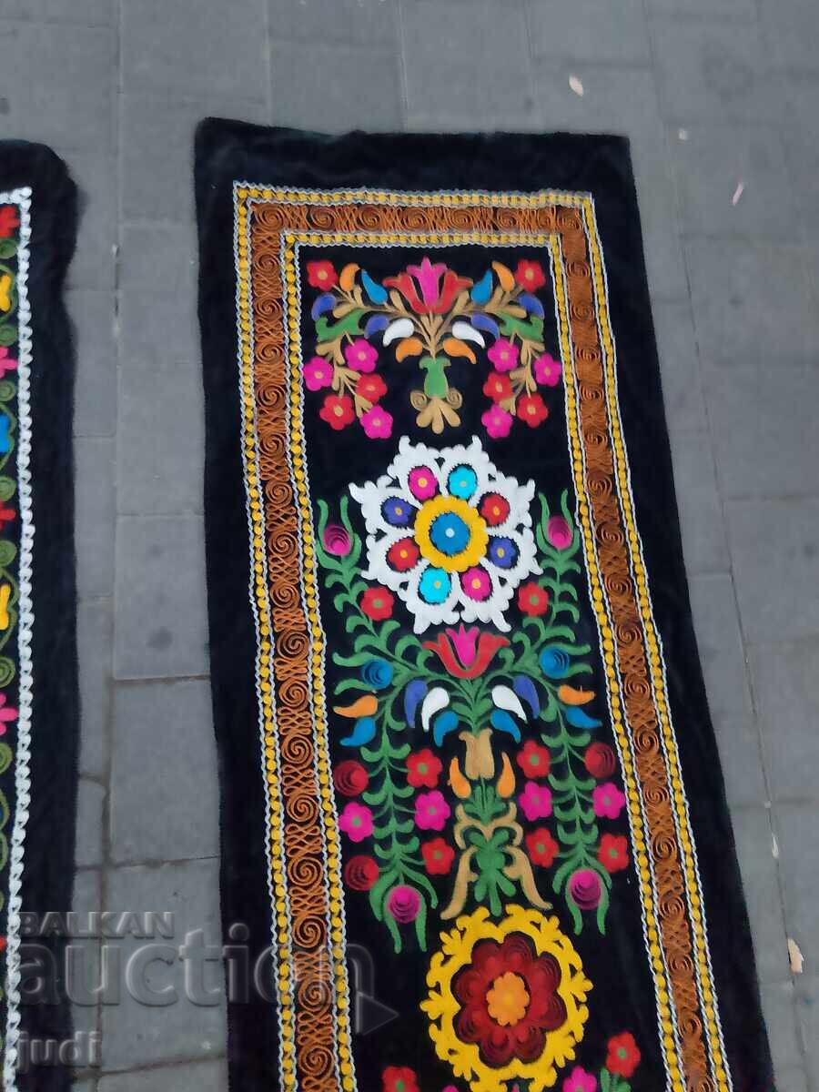 Δημοπρασία Δύο φτηνές διακοσμήσεις