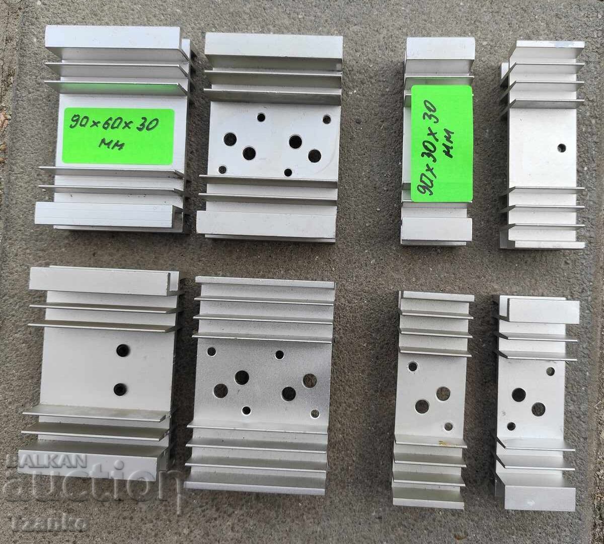 Радиатори с цена 10.00 лв. | € 5.11 Радиатори с цена 10.00 лв. | € 5.11