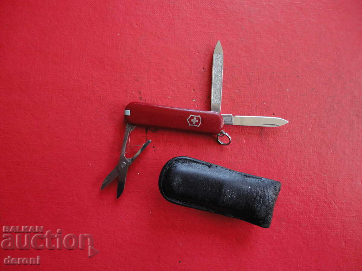 Swiss Army Knife Victorinox 3 with price 25.00 BGN | € 12.78
