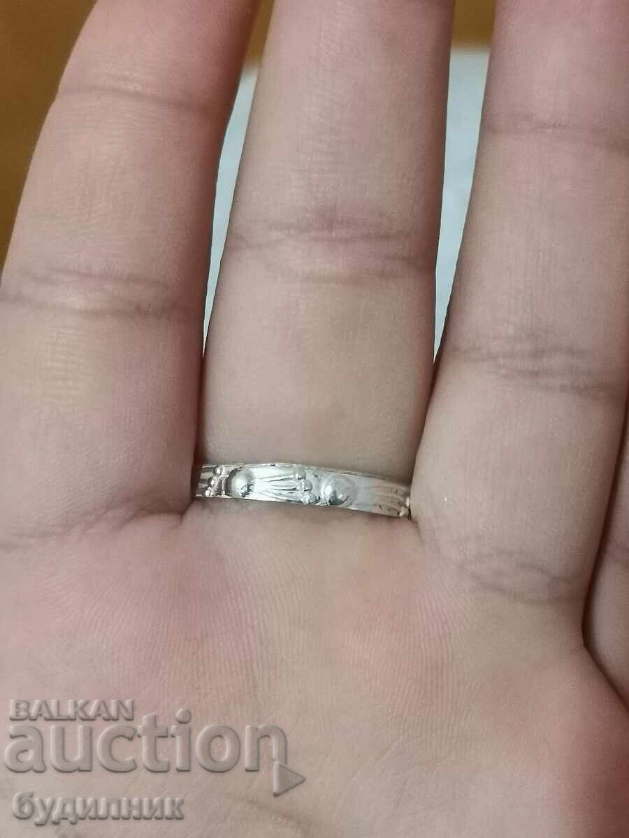 Сребърен пръстен. 21,7мм. Пускам над 100 Аукциона. Разгледай с цена 16.99 лв. | € 8.69