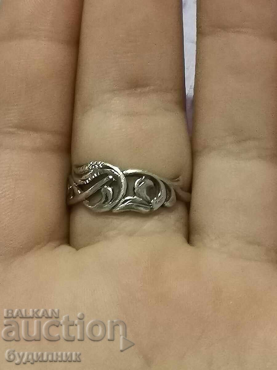 Delivery of Silver ring. 17.5mm. I'm launching over 100 Auctions. Check it out Delivery of Silver ring. 17.5mm. I'm launching over 100 Auctions. Check it out