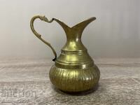 Античен месингов кувшин ръчна изработка