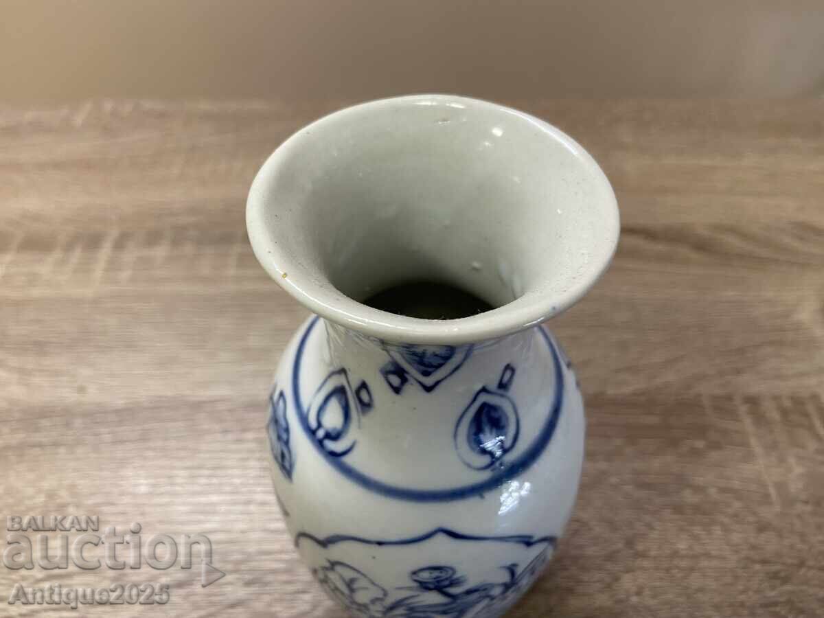 Фарфорна ваза със син растителен орнамент - 6 Фарфорна ваза със син растителен орнамент - 6