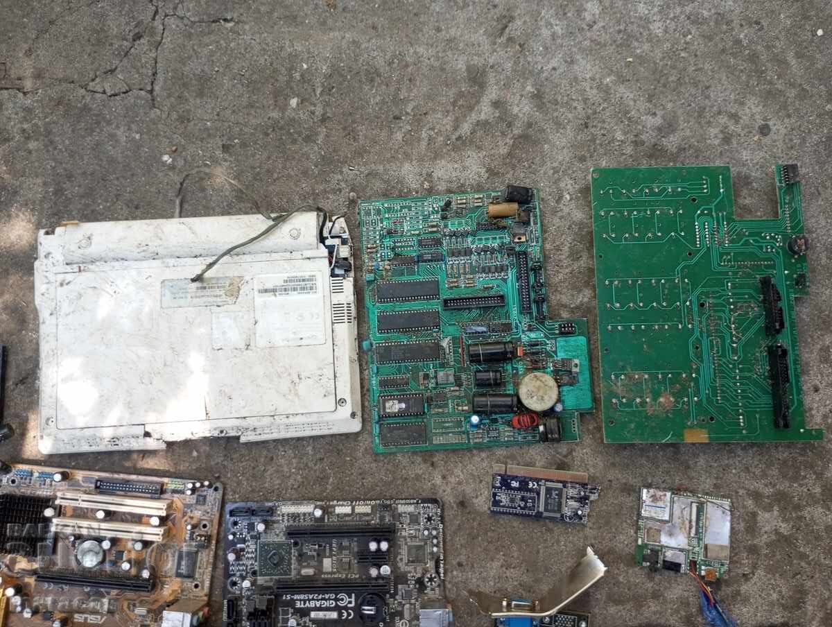 Παράδοση Υπολειμματα ηλεκτρονικων