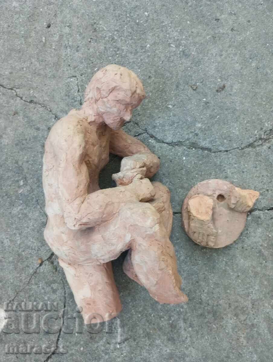 Скулптура грънчар с цена € 28.12 | 55.00 лв.