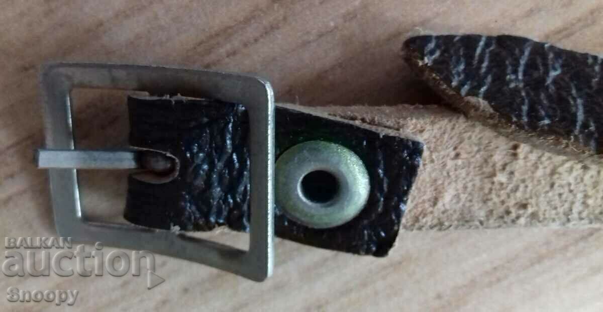 Delivery of Leather case for suitcase tag Delivery of Leather case for suitcase tag