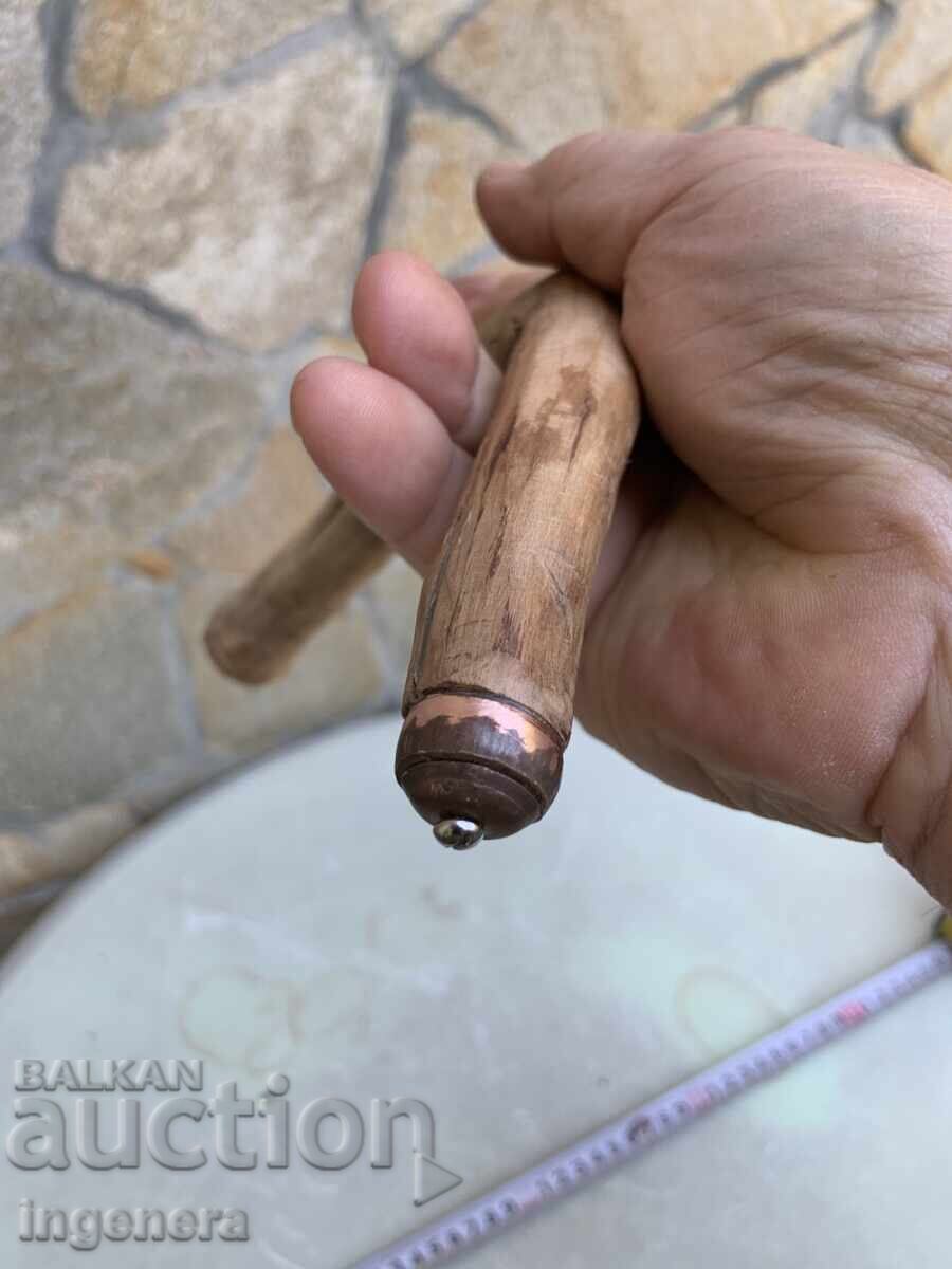 Licitație MÂNER PENTRU BASTON DIN CORN, LUCRARE MANUALĂ